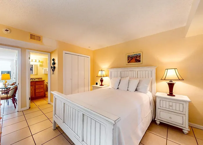 Gulf-front W Amazing View Balcony Ac & Shared Pools Hot Tubs Gym * Gulf Shores