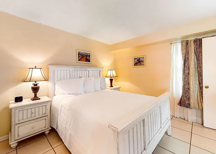 Gulf-front W Amazing View Balcony Ac & Shared Pools Hot Tubs Gym Holiday home Gulf Shores