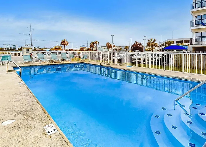 Gulf-front W Amazing View Balcony Ac & Shared Pools Hot Tubs Gym * Gulf Shores